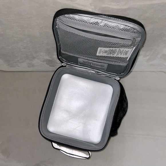 Pottery Barn Kids Mackenzie Camo Grey Classic Reflective Lunch Box - Picture 6 of 7